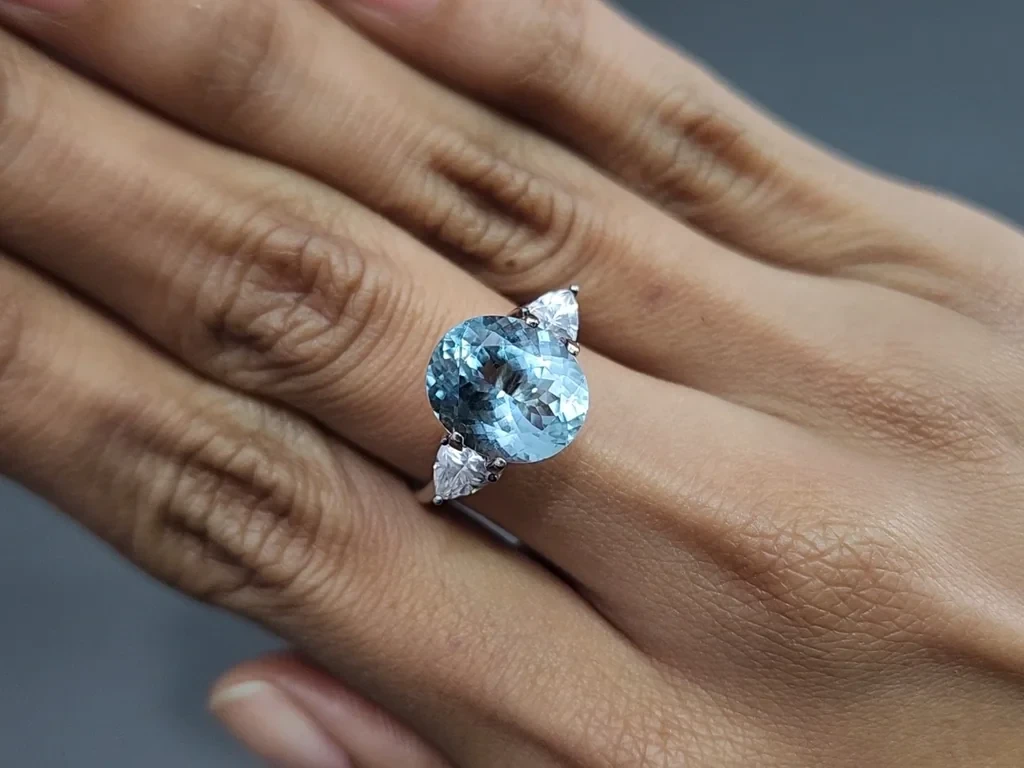 Аквамарин в огранке овал 4,83 карат, Мадагаскар  Изображение №5