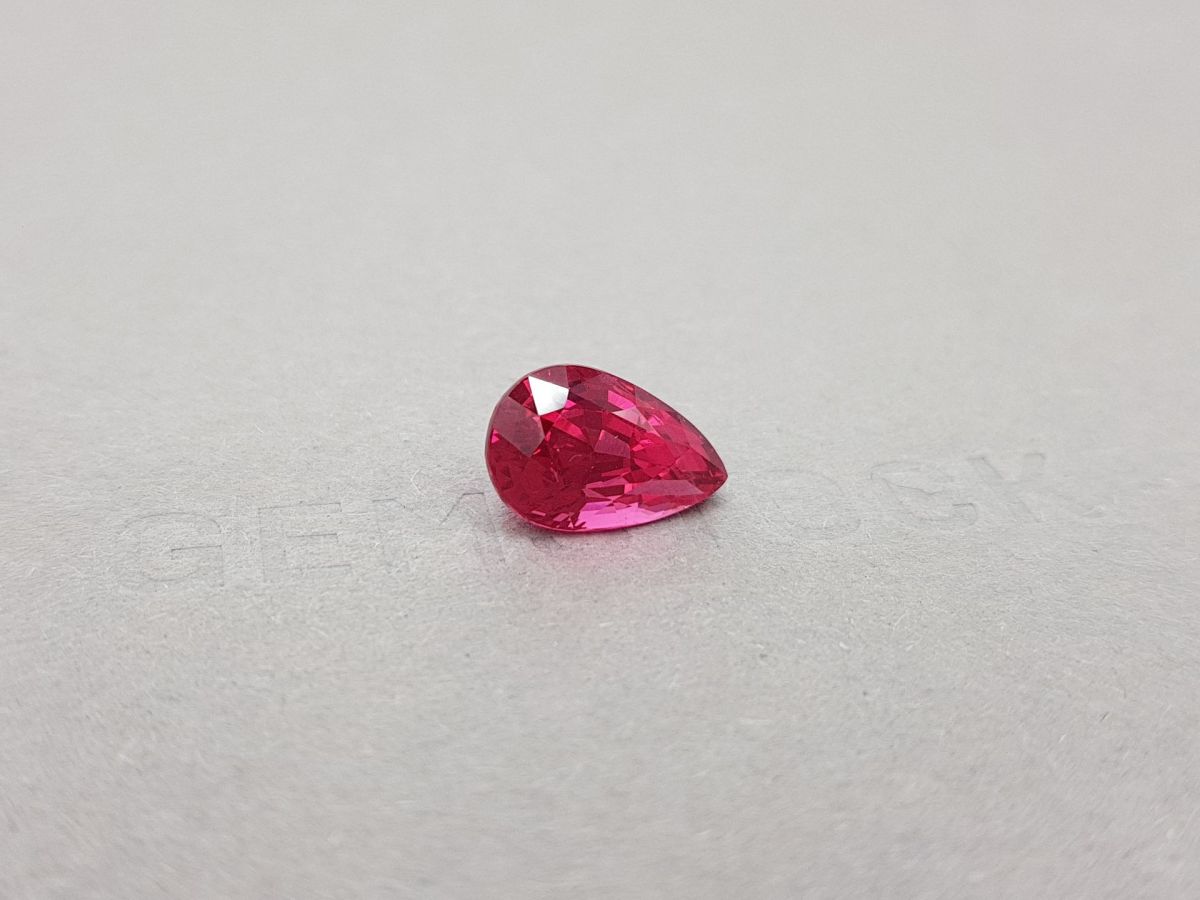 Уникальная розово-красная шпинель в огранке груша 5,62 карата, Махенге фото №2