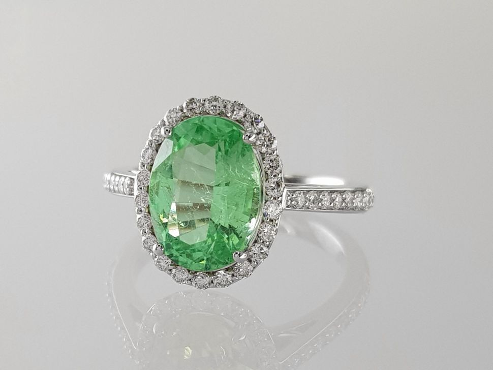 Кольцо с неоново-зеленой Параибой 2,79 карат и бриллиантами в белом золоте 750 пробы Изображение №3