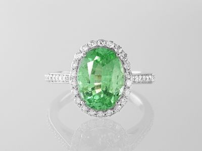 Кольцо с неоново-зеленой Параибой 2,79 карат и бриллиантами в белом золоте 750 пробы photo