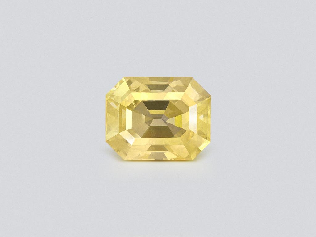 Негретый сапфир Pastel Yellow в огранке октагон 3,33 карата, Шри-Ланка Изображение №1