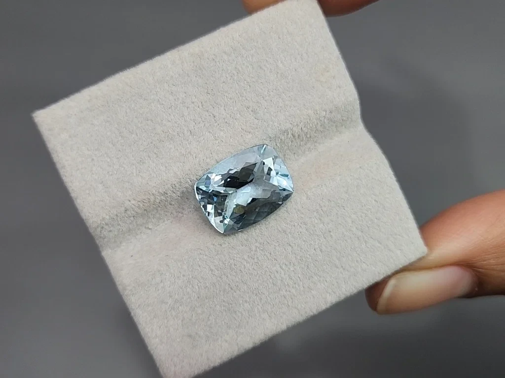 Аквамарин в огранке кушон 4,70 карат, Мадагаскар Изображение №4
