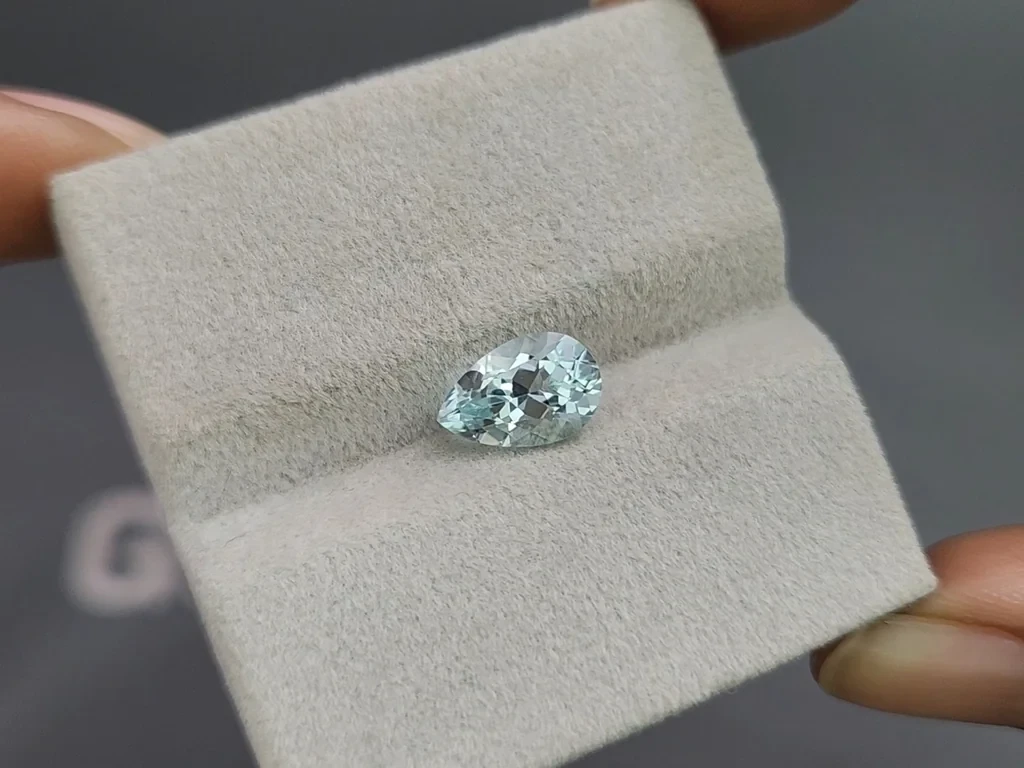 Турмалин Параиба в огранке груша 1,70 карат, Африка Изображение №4