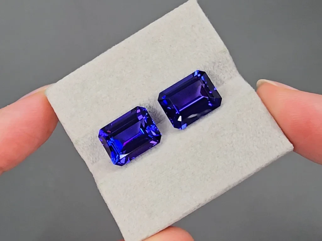 Сет из танзанитов цвета Royal Blue в огранке октагон 25,86 карат, Танзания Изображение №8