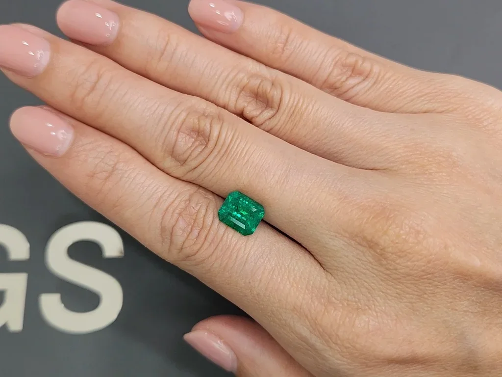 Изумруд Muzo Green 1,84 карата, Колумбия Изображение №2