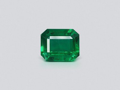 Замбийский изумруд цвета Vivid Green no oil в огранке октагон 4,58 карат photo