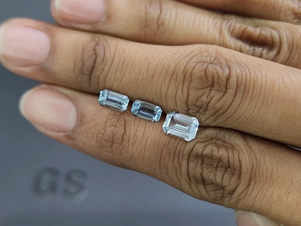 Сет аквамаринов в огранке октагон 2,33 карат, Мадагаскар Изображение №1