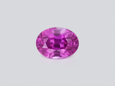 Сапфир Hot Pink в огранке овал 3,33 карат, Шри-Ланка photo