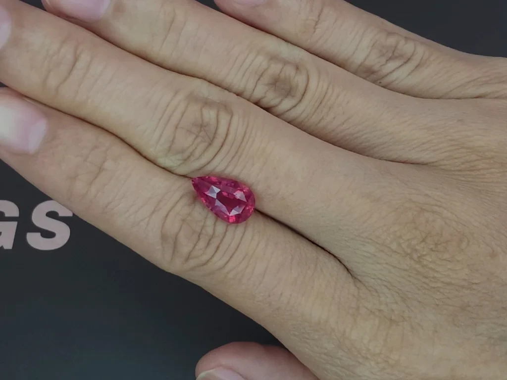 Шпинель Махенге Vibrant pink в огранке груша 3,63 карата, Танзания Изображение №2