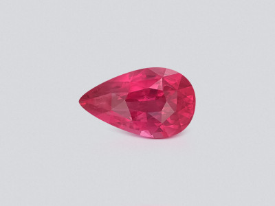 Шпинель Махенге Vibrant pink в огранке груша 3,63 карата, Танзания photo