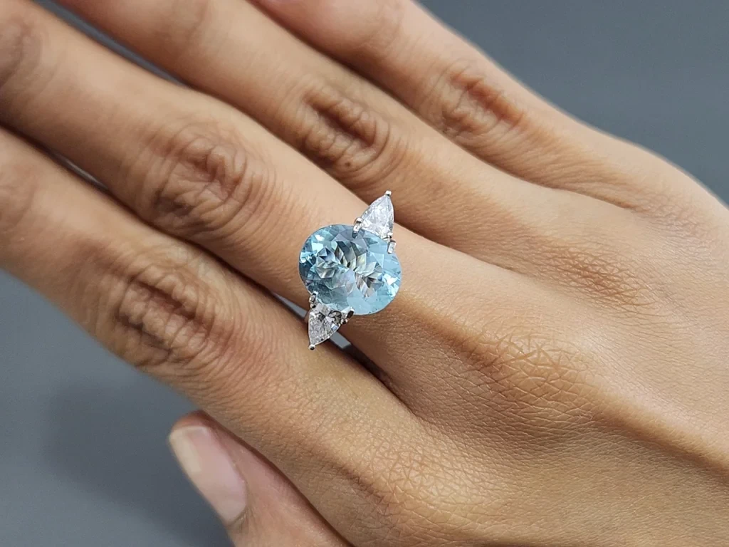 Аквамарин в огранке овал 4,12 карат, Мадагаскар Изображение №5