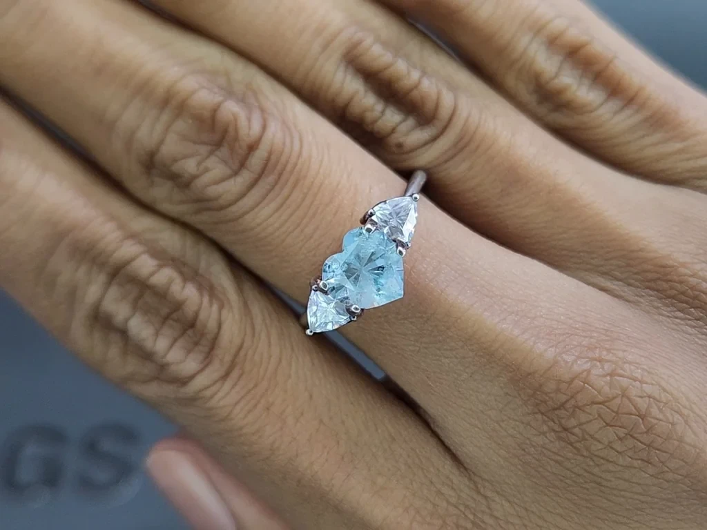 Аквамарин в огранке сердце 1,43 карат, Мадагаскар  Изображение №5