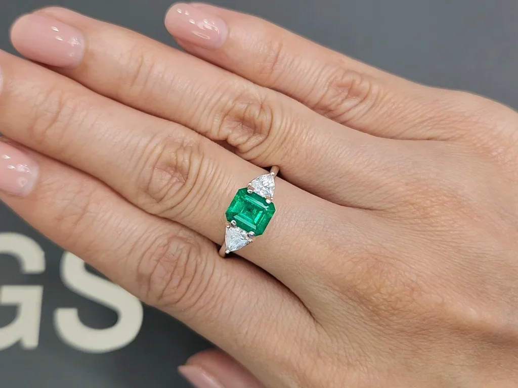 Изумруд 1,40 карат, Колумбия, Muzo Green Изображение №5