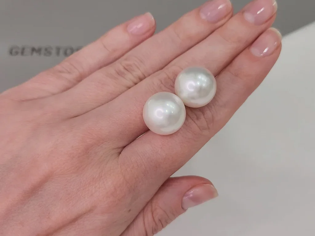 Пара крупных жемчужин Южных морей 15,8 мм топового качества, Австралия Изображение №2