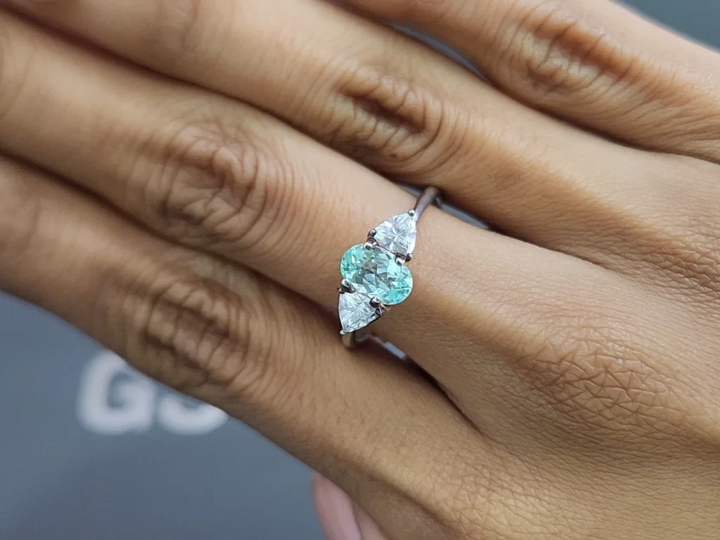 Турмалин Параиба в огранке овал 1,03 карат, Африка Изображение №5