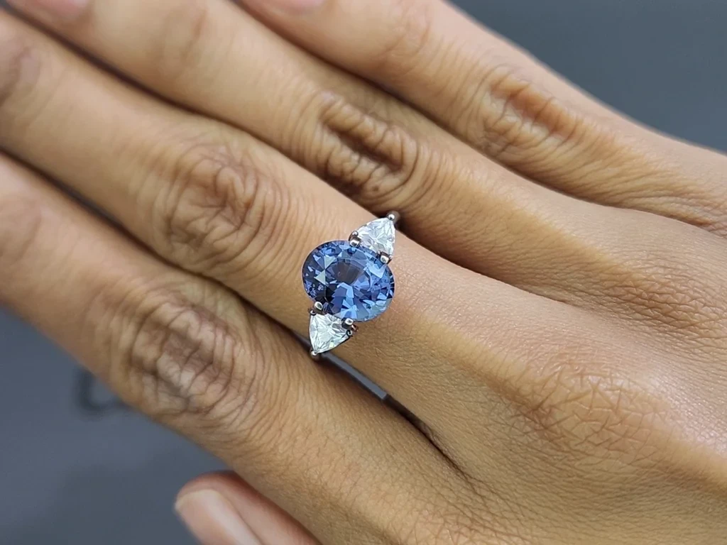 Синяя шпинель в огранке овал 3,35 карат, Танзания Изображение №5