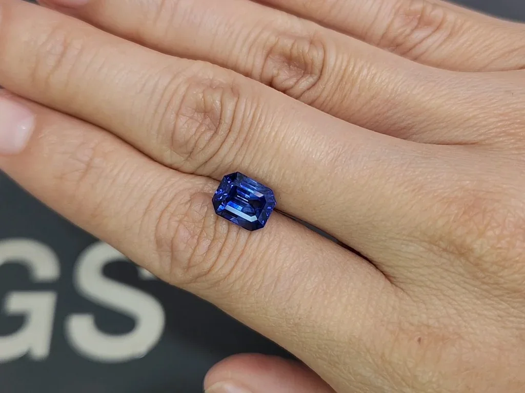 Сапфир Intense Blue в огранке октагон 3.56 карата, Шри-Ланка Изображение №2