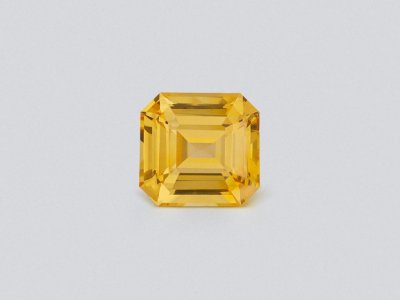 Негретый сапфир Vivid Yellow в огранке кушон 5,97 карат, Шри-Ланка photo