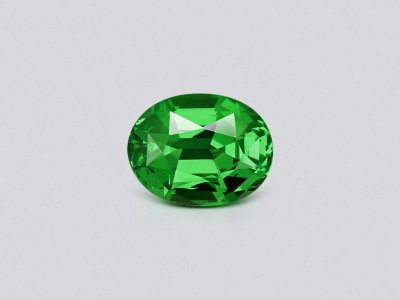 Гранат цаворит  Intense Green в огранке овал 2,22 карата, Танзания photo