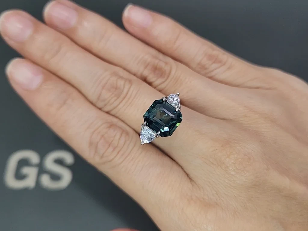 Негретый сапфир Teal в огранке октагон 5,50 карат, Мадагаскар Изображение №5