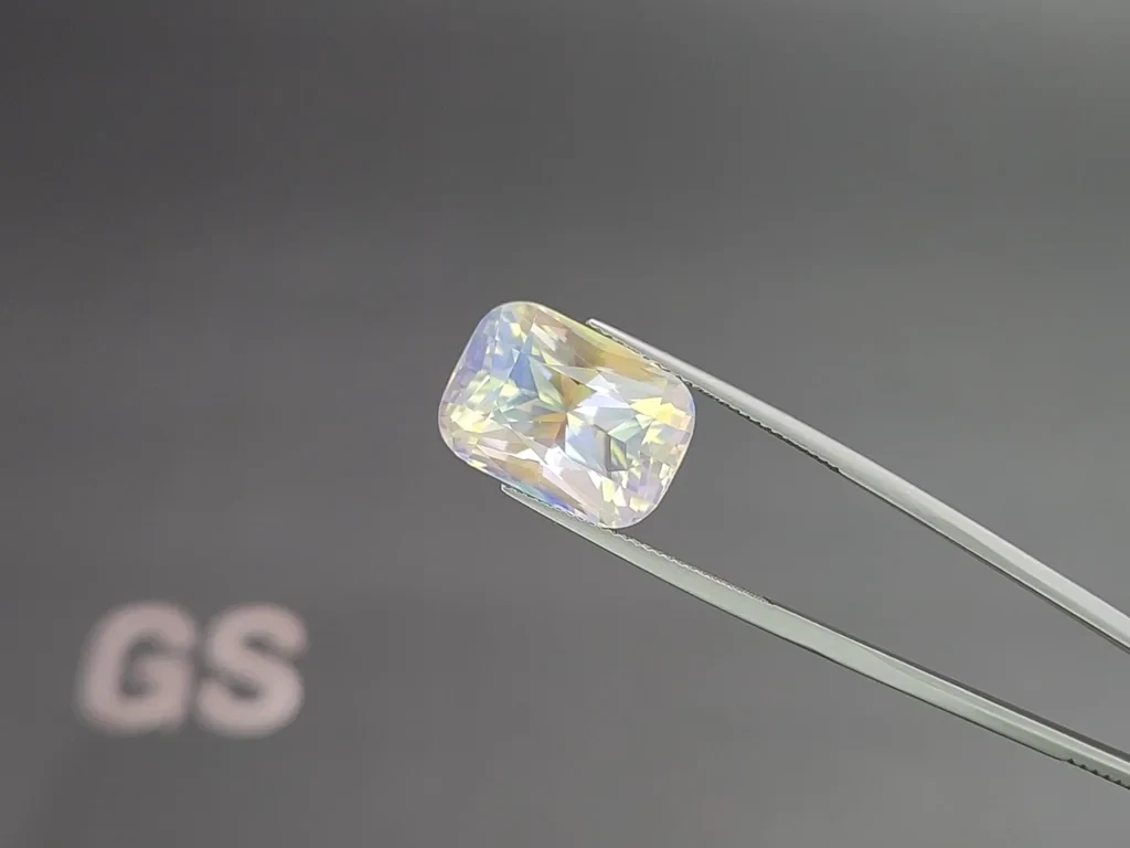 Лунный камень в огранке кушон 14,04 карата, Африка Изображение №3