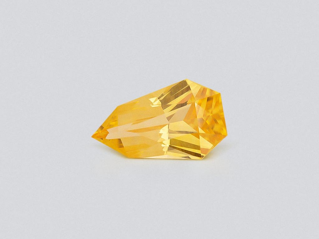 Сапфир Intense Yellow в фантазийной огранке1,01 карата, Шри-Ланка  Изображение №1