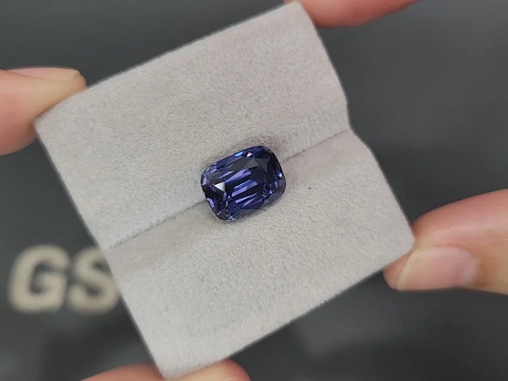 Негретый сапфир Teal в огранке кушон 7,05 карат, Мадагаскар Изображение №4