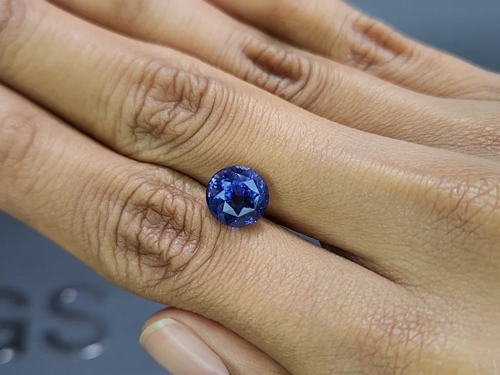 Негретый сапфир Cornflower Blue в огранке круг 5,05 карат, Шри-Ланка Изображение №2