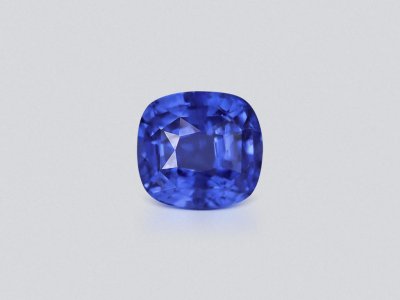 Синий сапфир цвета Cornflower Blue в огранке кушон 4,00 карата, Мадагаскар photo