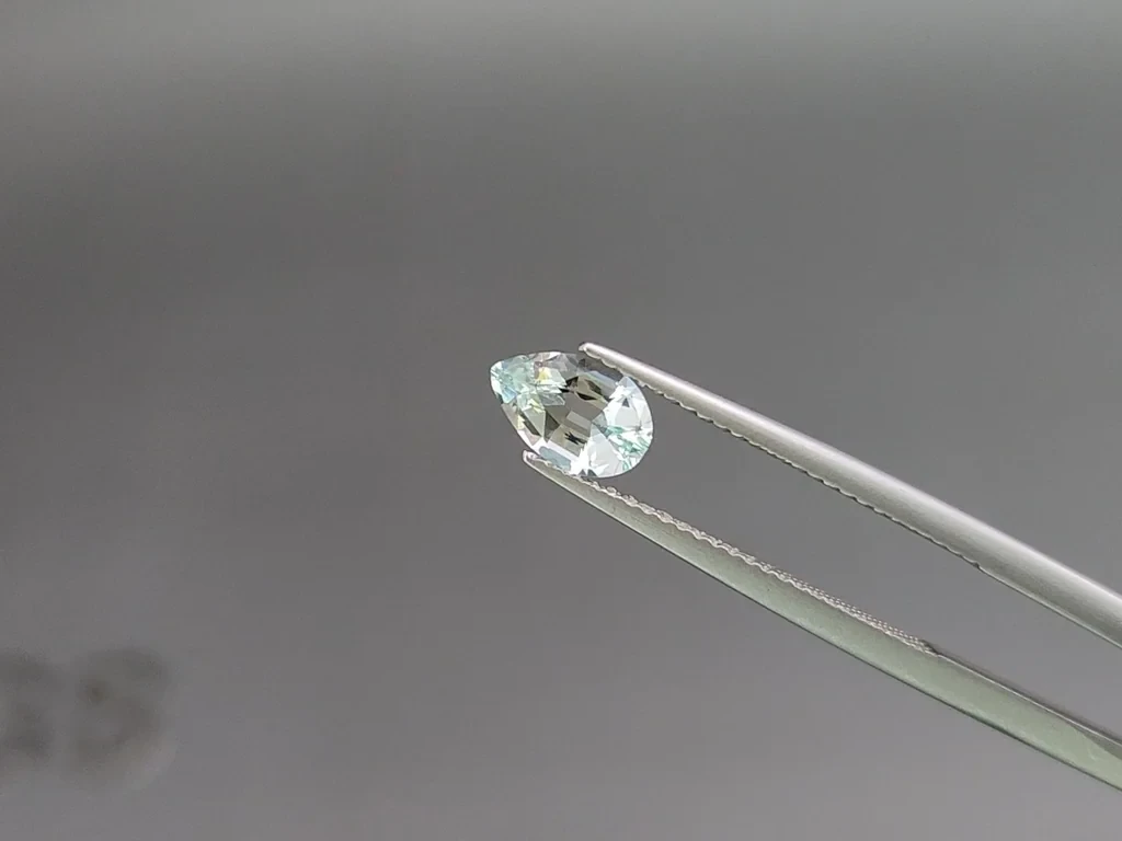 Аквамарин в огранке груша 1,68 карат, Мадагаскар Изображение №3