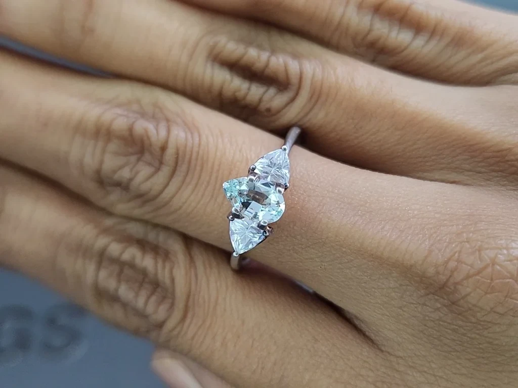 Аквамарин в огранке груша 1,68 карат, Мадагаскар Изображение №5