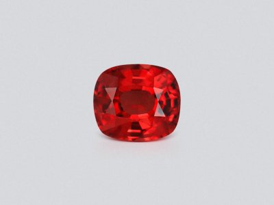 Красная шпинель Vivid Red в огранке кушон 1,03 карата photo