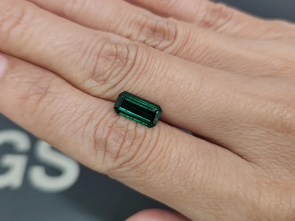 Изумруд Vivid Green в огранке октагон 1,61 карата, Пакистан Изображение №2