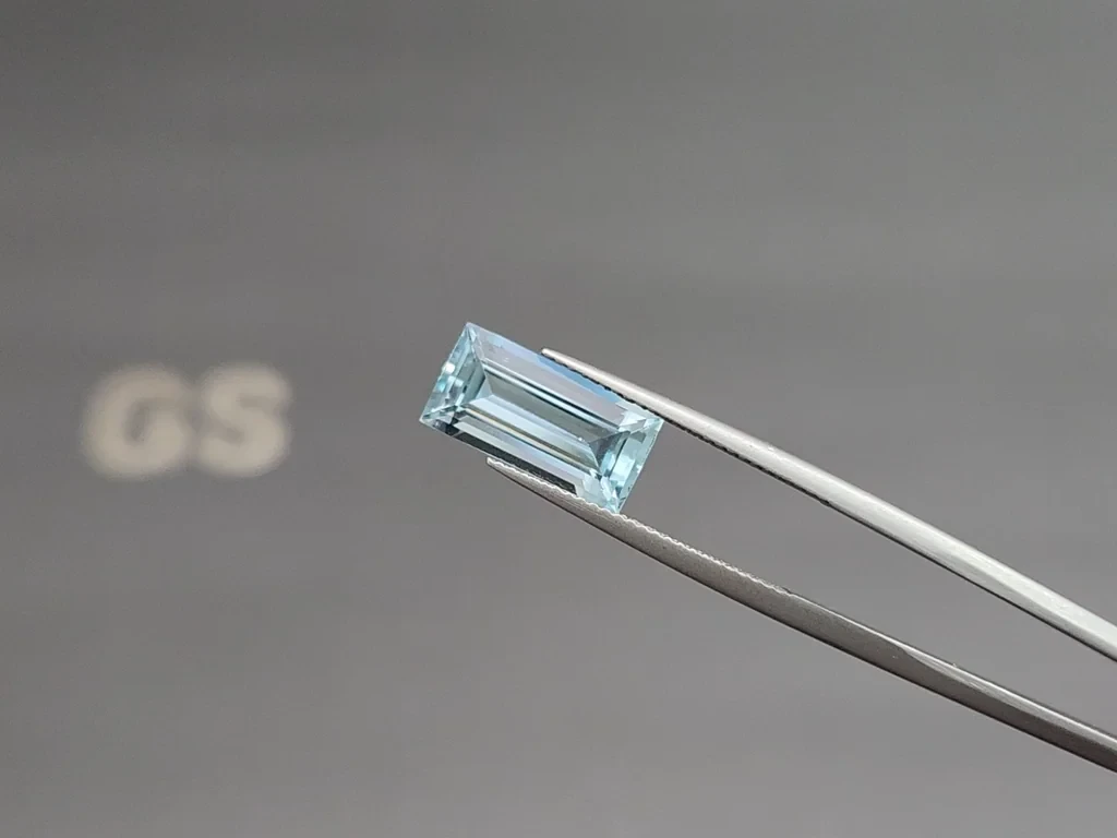 Аквамарин в огранке багет 3,64 карата, Мадагаскар  Изображение №3