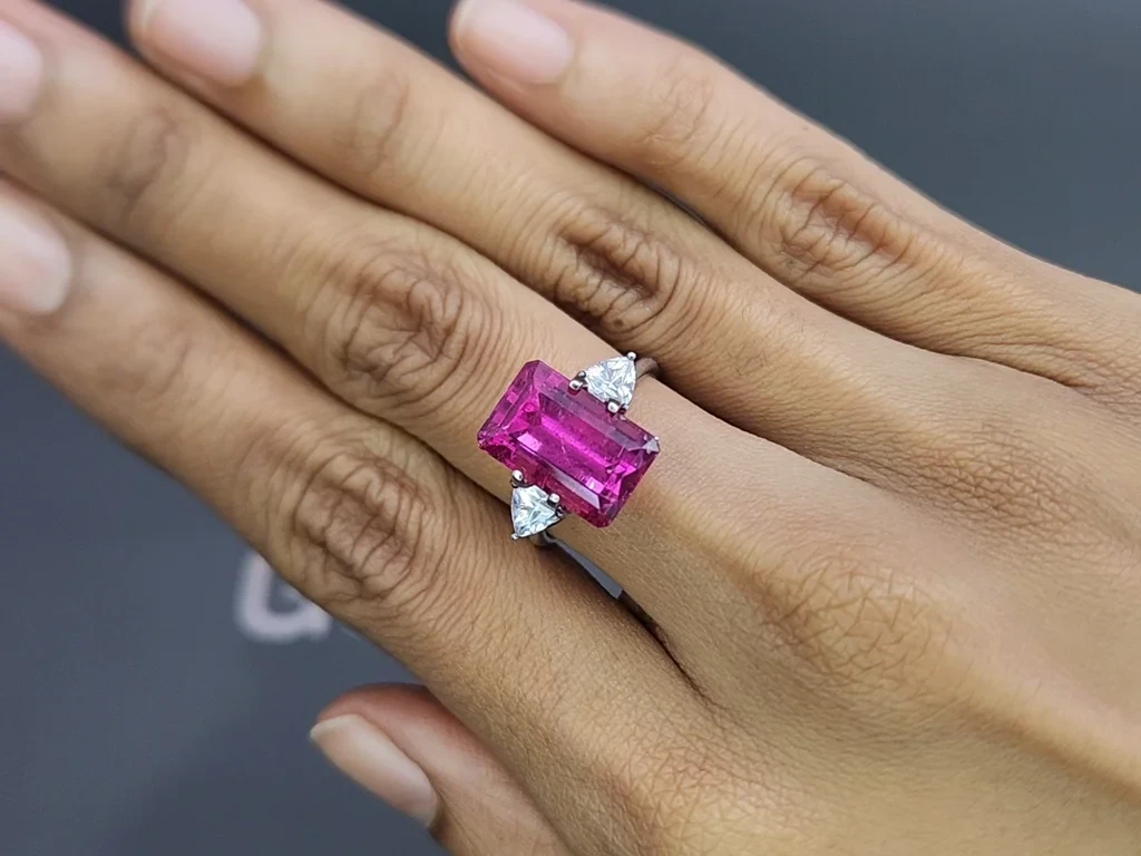 Турмалин рубеллит в огранке октагон 7,41 карат, Африка Изображение №5