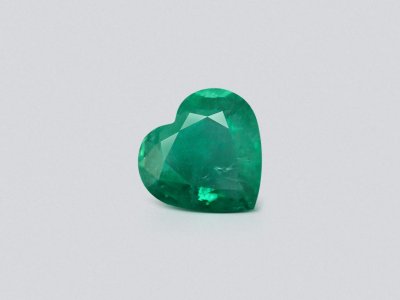 Изумруд в огранке сердце 7,65 карата, Замбия  photo