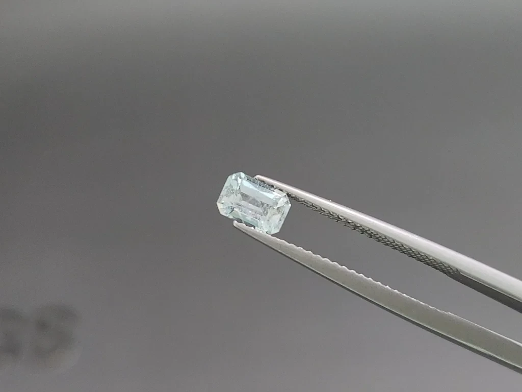 Аквамарин в огранке октагон 0,57 карат, Мадагаскар  Изображение №3