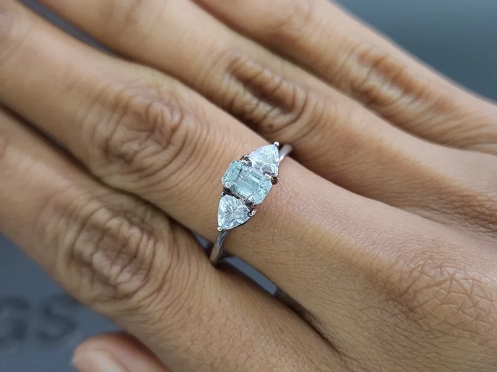Аквамарин в огранке октагон 0,57 карат, Мадагаскар  Изображение №5