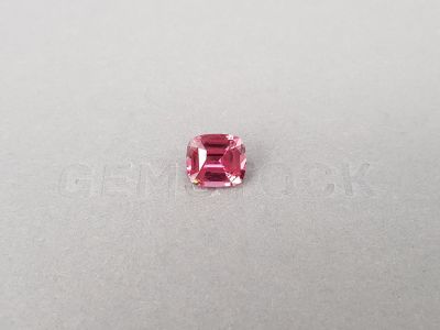 Насыщенный розовый рубеллит в огранке кушон 2,86 карата photo