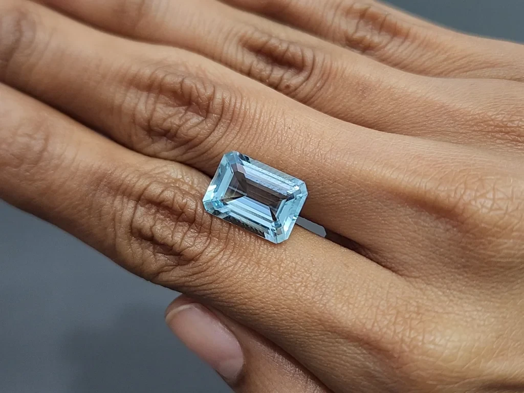 Аквамарин в огранке октагон 6,63 карат, Мадагаскар  Изображение №2