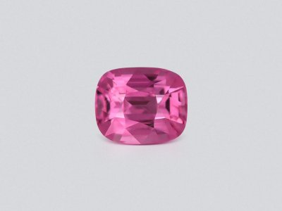Розовая шпинель Vivid Pink в огранке кушон 1,76 карата, Танзания photo