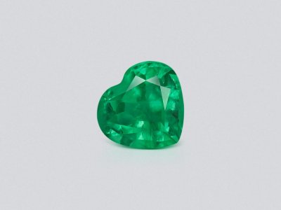 Изумруд Vivid Green в огранке сердце 1,59 карата, Колумбия photo