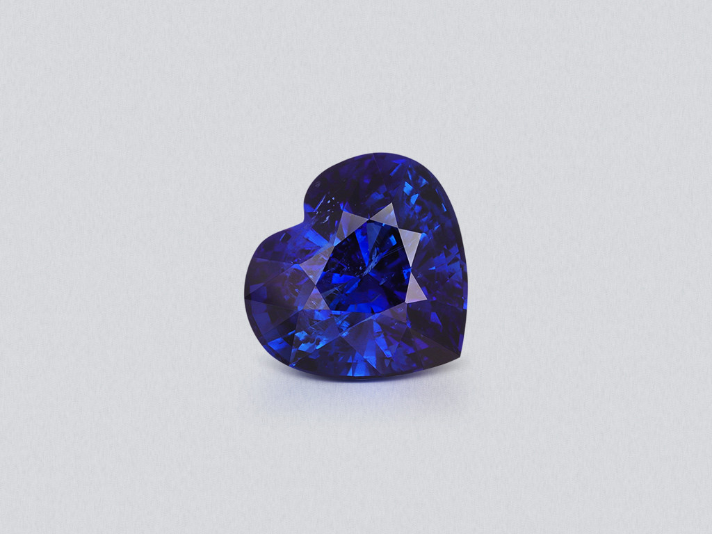 Сапфир Royal Blue в огранке сердце 5,01 карат, Шри-Ланка  Изображение №1