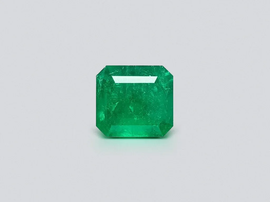 Изумруд цвета Vivid Green в огранке октагон 3,15 карат, Колумбия Изображение №1