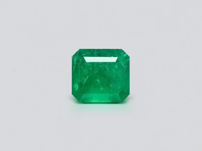 Изумруд цвета Vivid Green в огранке октагон 3,15 карат, Колумбия photo