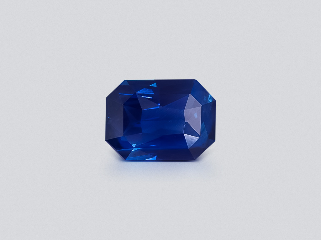 Негретый сапфир Royal Blue в огранке изумруд 3,22 карат, Шри-Ланка Изображение №1