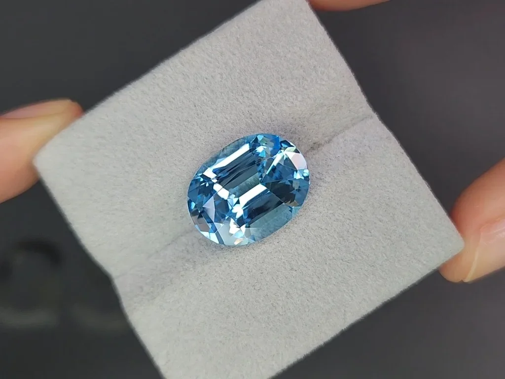 Сет из Sky blue топазов в высокоточной огранке овал 32,19 карата, Мадагаскар Изображение №5