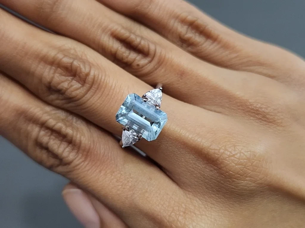 Аквамарин в огранке октагон 3,69 карат, Мадагаскар  Изображение №5