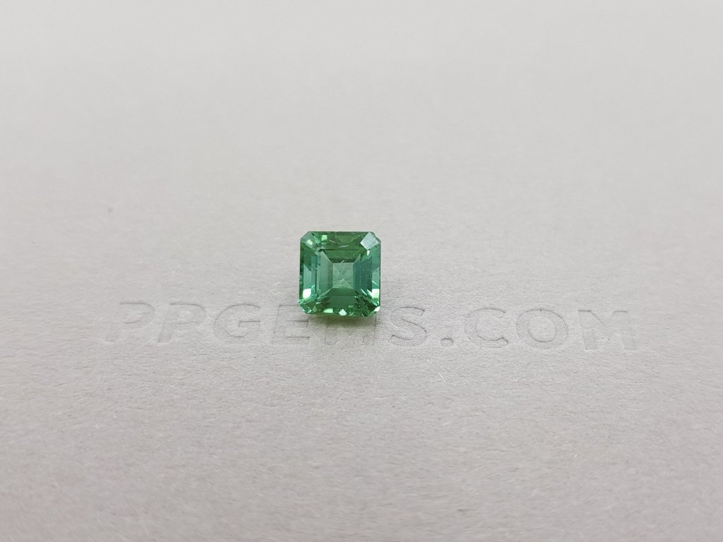 Яркий зеленый турмалин 1,68 карат, ICA Изображение №1