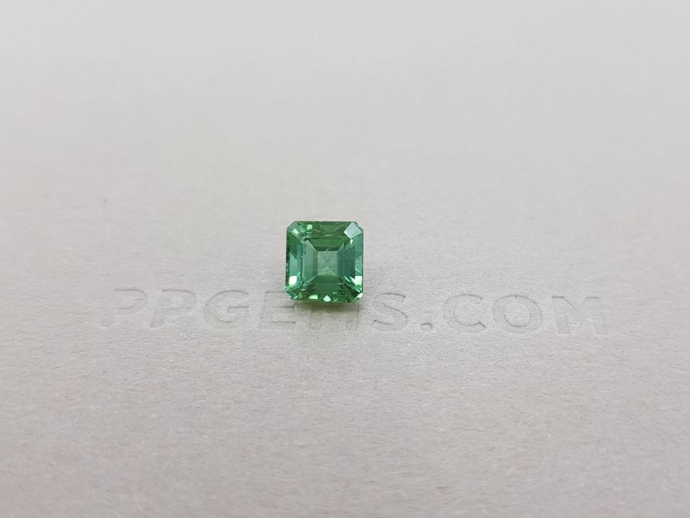 Яркий зеленый турмалин 1,68 карат, ICA Изображение №1